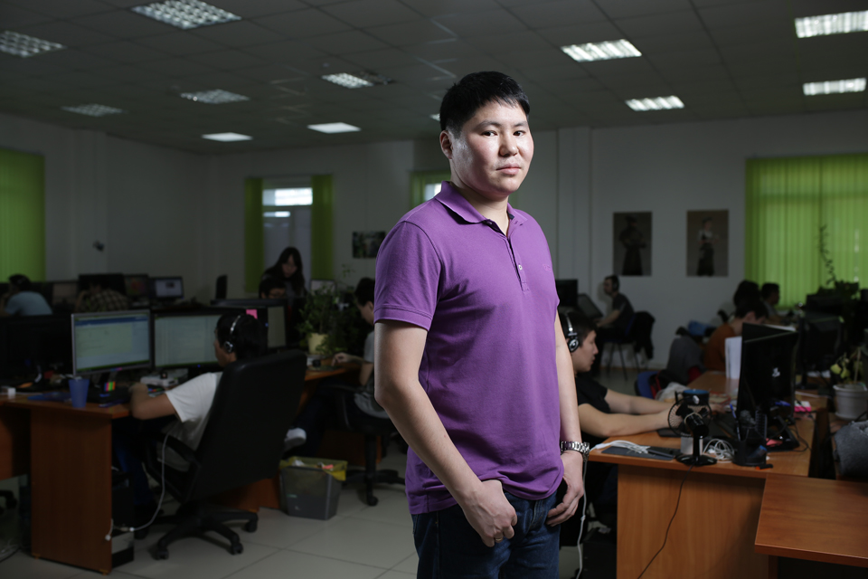 братья ушницкие майтона биография. 1bcc6023e9bbf255ed46ebccd7cf6355a428ea4f. братья ушницкие майтона биография фото. братья ушницкие майтона биография-1bcc6023e9bbf255ed46ebccd7cf6355a428ea4f. картинка братья ушницкие майтона биография. картинка 1bcc6023e9bbf255ed46ebccd7cf6355a428ea4f. ИА SakhaNews. Братья-двойняшки из далекой Якутии – Алексей и Афанасий Ушницкие – люди абсолютно свободные в своих решениях. Привычка с юности к самостоятельности и принятию взвешенных решений, а также талант помогли им, начав с нуля, достичь немалых успехов в мировом IT-бизнесе. Братья – основатели успешных компаний Sulus Games и MyTona, компьютерные игры которых востребованы во всем мире. Они стали первыми разработчиками таких игр в Якутии. А ведь им нет еще и тридцати. братья ушницкие майтона биография. 1bcc6023e9bbf255ed46ebccd7cf6355a428ea4f. братья ушницкие майтона биография фото. братья ушницкие майтона биография-1bcc6023e9bbf255ed46ebccd7cf6355a428ea4f. картинка братья ушницкие майтона биография. картинка 1bcc6023e9bbf255ed46ebccd7cf6355a428ea4f. ИА SakhaNews. Братья-двойняшки из далекой Якутии – Алексей и Афанасий Ушницкие – люди абсолютно свободные в своих решениях. Привычка с юности к самостоятельности и принятию взвешенных решений, а также талант помогли им, начав с нуля, достичь немалых успехов в мировом IT-бизнесе. Братья – основатели успешных компаний Sulus Games и MyTona, компьютерные игры которых востребованы во всем мире. Они стали первыми разработчиками таких игр в Якутии. А ведь им нет еще и тридцати.