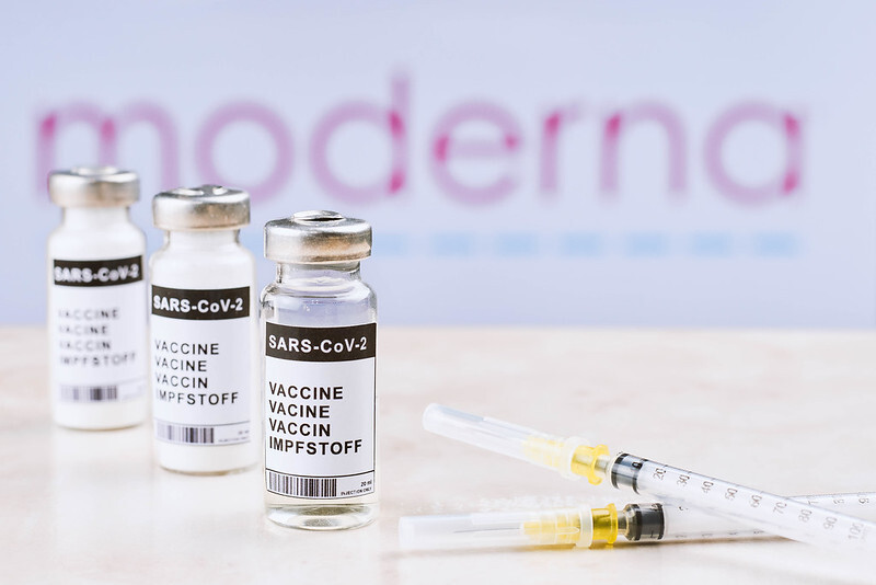 После начала вакцинации от COVID-19 в мире появилось девять новых миллиардеров