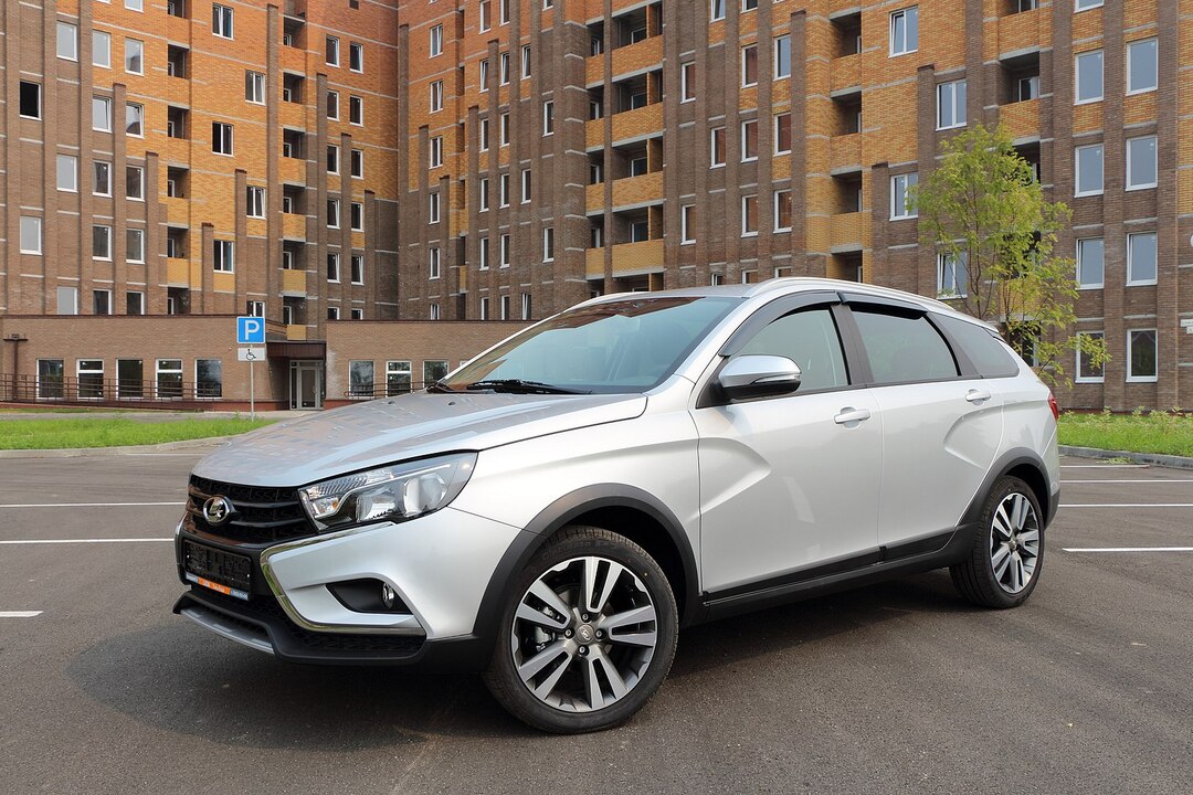 Из автомобилей АвтоВАЗа исчезли магнитолы