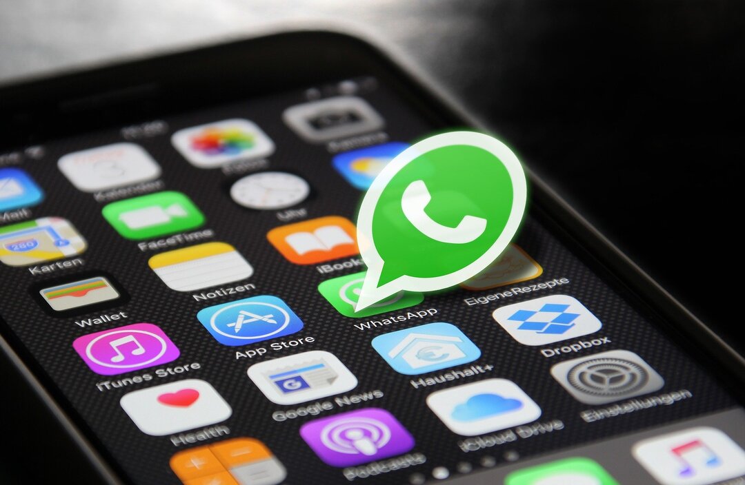 Facebook начнёт анализировать переписки пользователей WhatsApp