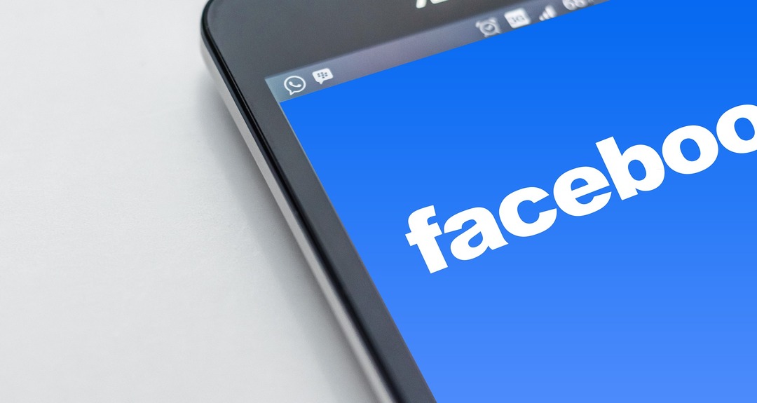 Facebook запустила приложение для работы в виртуальных офисах