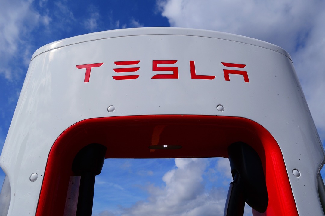 Китайский завод Tesla выпустил почти 300 тыс. электромобилей. Не помешал даже дефицит чипов