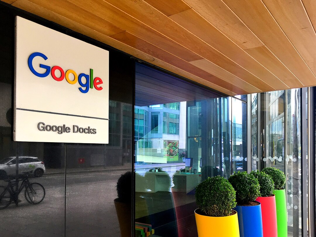 Google отложил выпуск умных часов