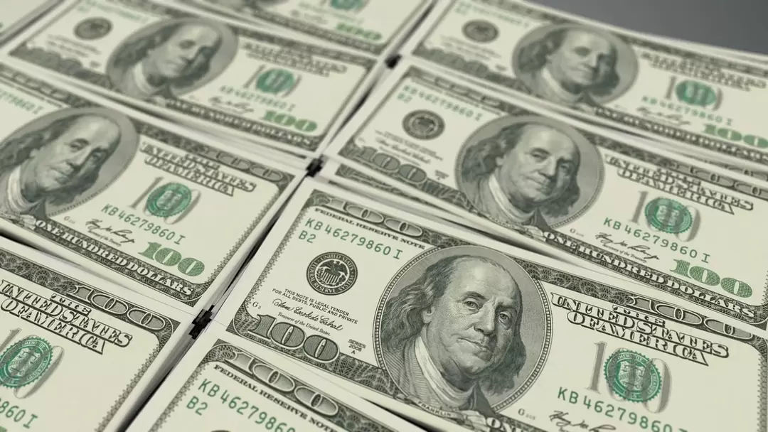 В США собрали $175 тыс. семье оператора, которую случайно застрелил Болдуин