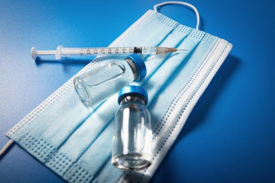 В США суд остановил обязательную вакцинацию работников крупных компаний