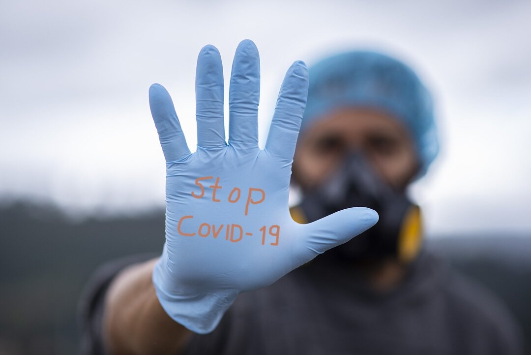 Роспотребнадзор разъяснил, как нужно тестировать работников на COVID-19