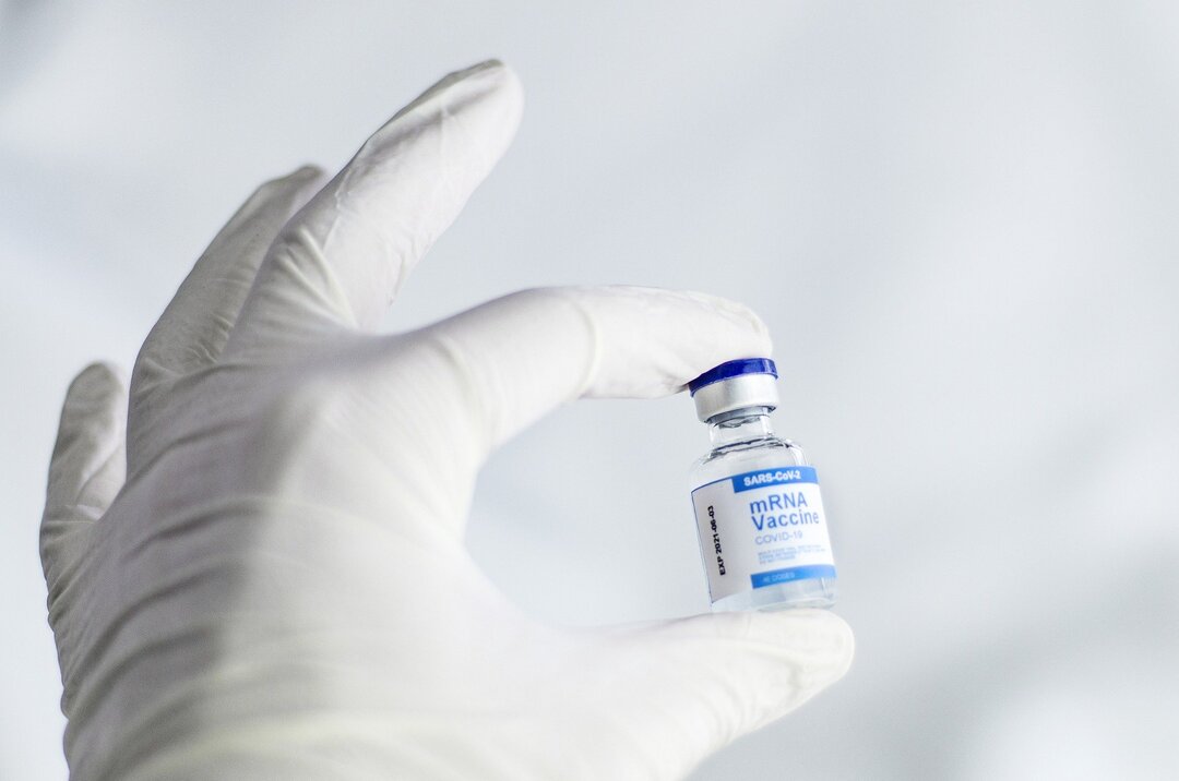 Учёные начали испытывать вакцину от ВИЧ на людях