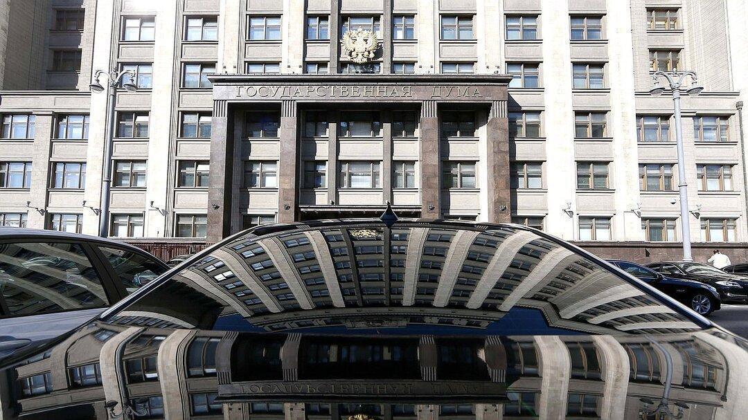В Госдуме рассмотрят заявление депутата, пообещавшего отрезать головы семье судьи