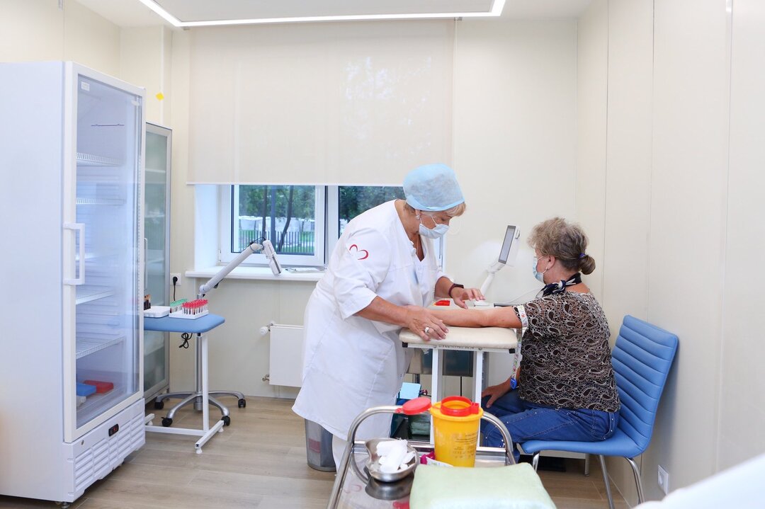 В больницу с ковидом за сутки попали около 18 тыс. россиян