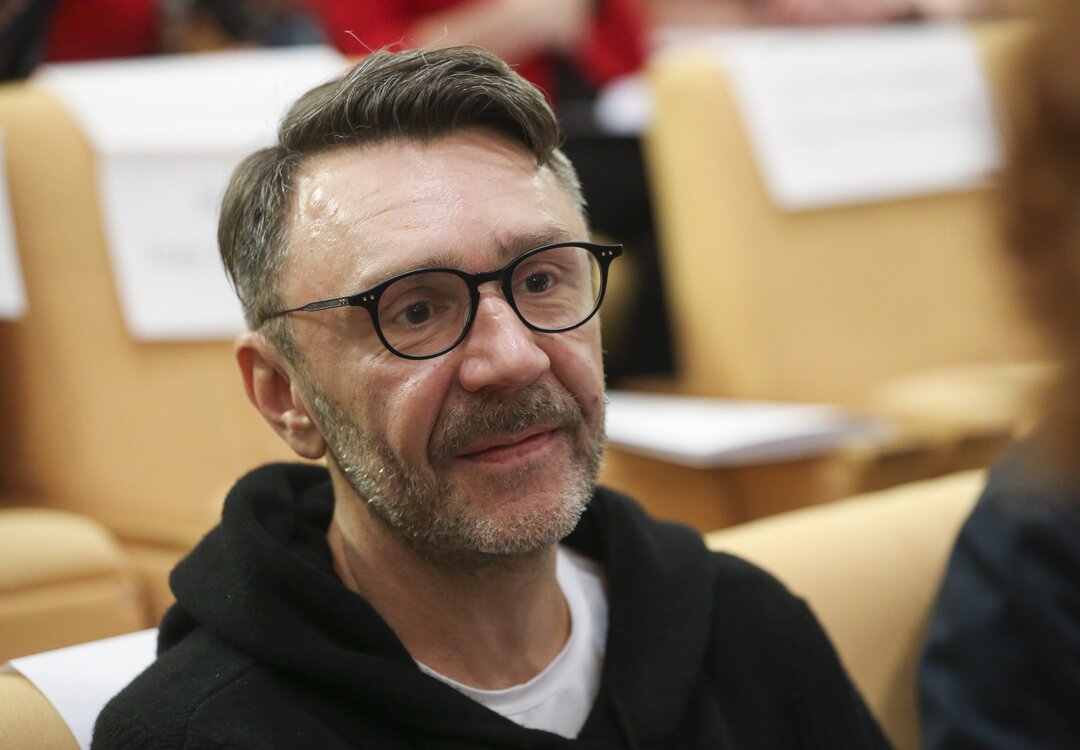 Им всё позволено. Шнуров оправдался после оскорбительного клипа про Собчак