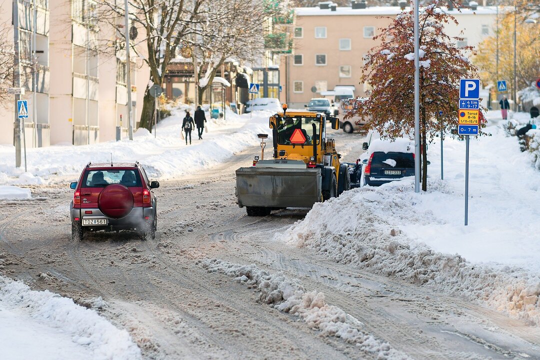 Силовики пришли с обыском в предприятия, занимающиеся уборкой снега в Петербурге