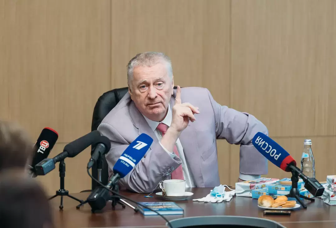 Жириновский 2 недели скрывал коронавирус перед госпитализацией