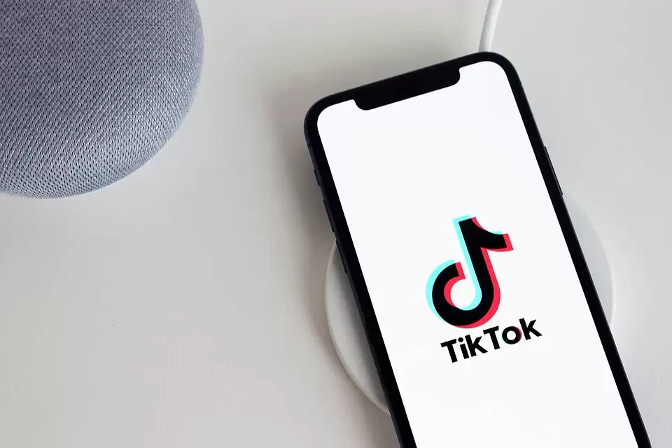 TikTok заблокировал аккаунт российского СМИ из-за обращения главы ДНР. Но ненадолго
