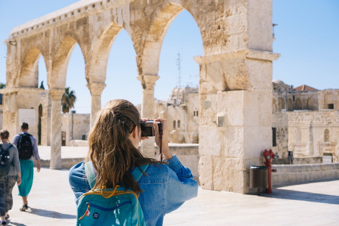В Израиль начнут пускать непривитых туристов