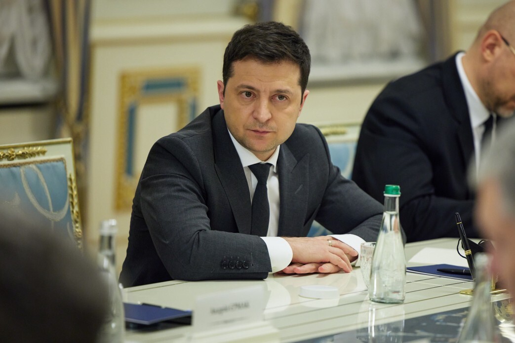Зеленский объявил налоговые каникулы на Украине