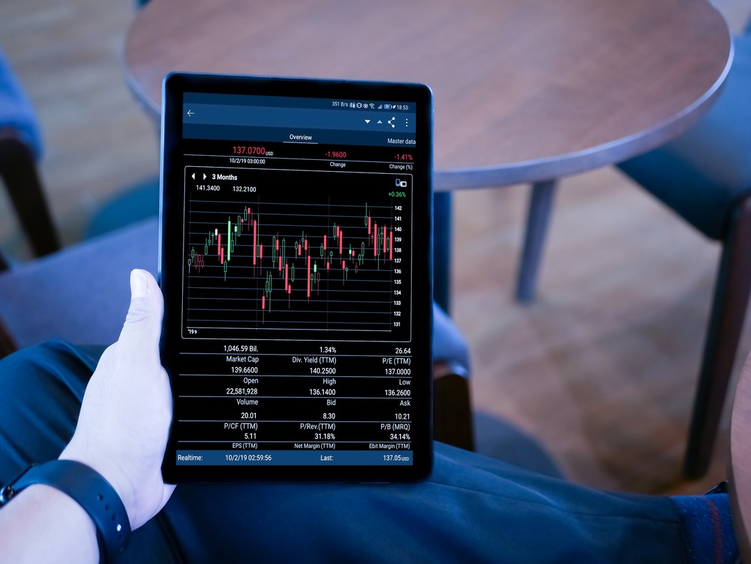 S&P понизило рейтинг России из-за задержки выплат по облигациям