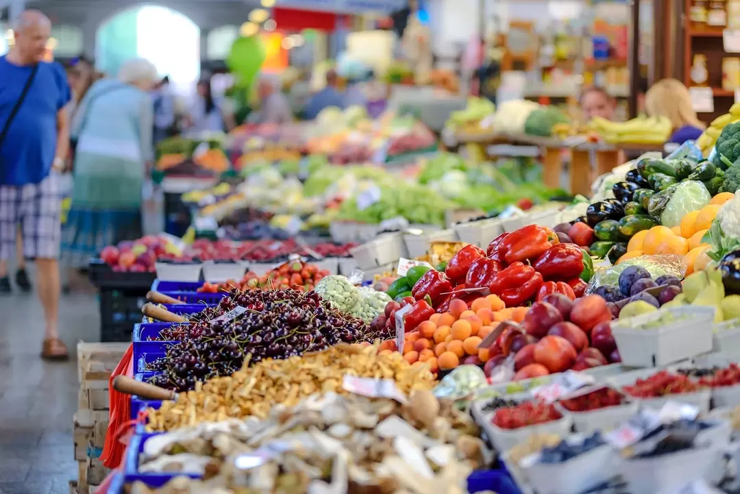 Песков объяснил продуктовый ажиотаж в России