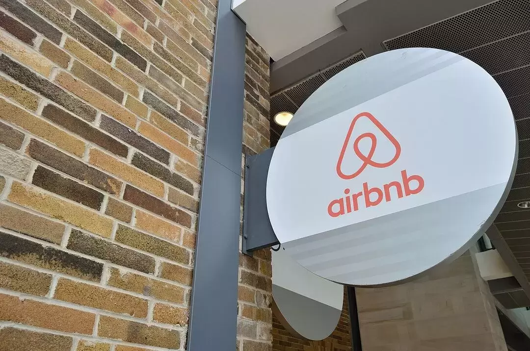 Россиянам запретили арендовать жильё на Airbnb