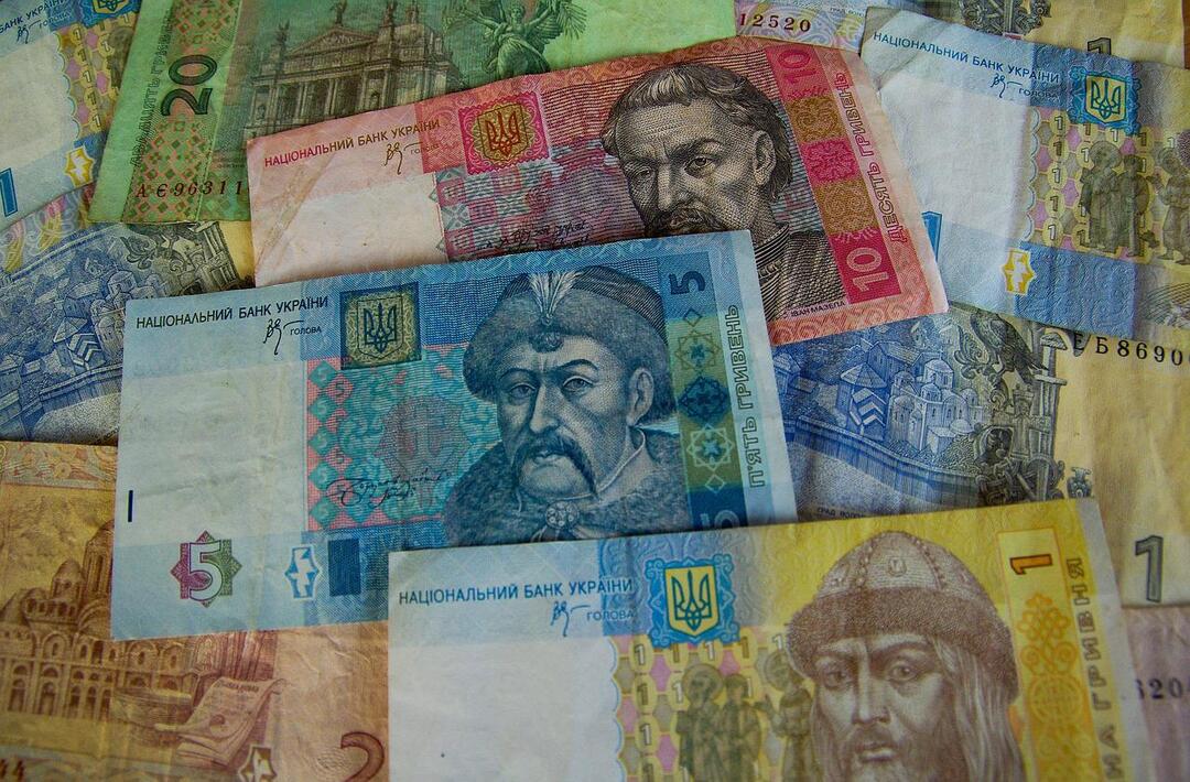 Центробанк разъяснил порядок обмена гривен на рубли
