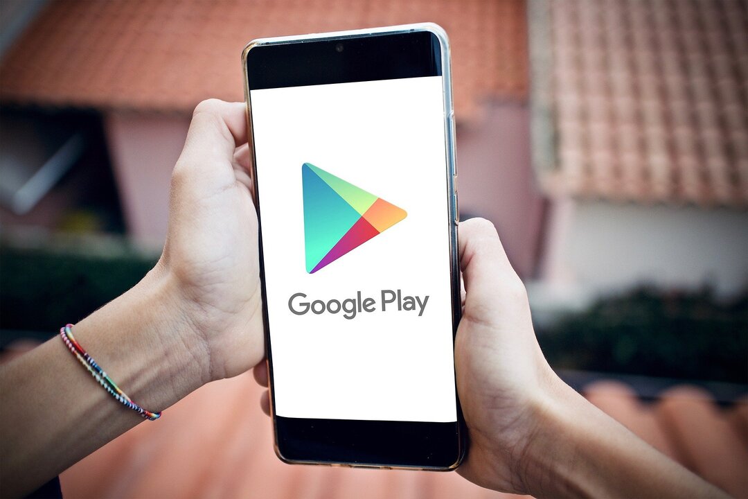 Мишустин допустил запрет россиянам скачивать приложения из App Store и Google Play