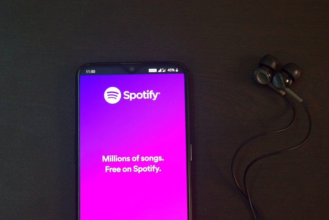 Приложение Spotify исчезло из российских App Store и Google Play
