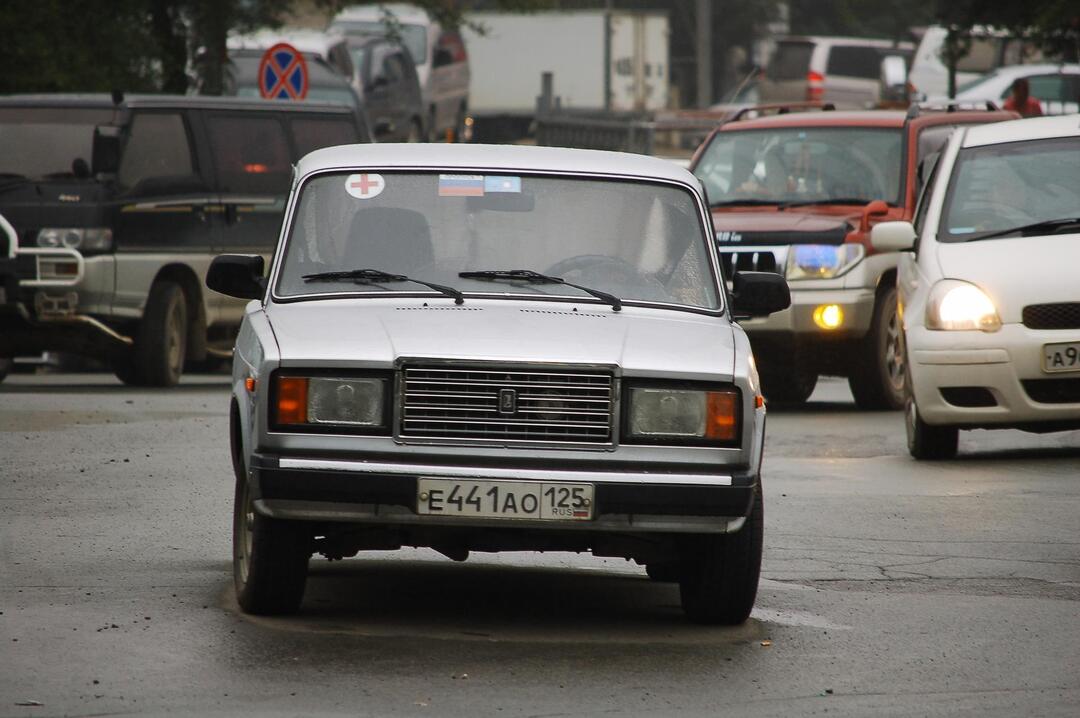 Российский бизнес начал экономить на автомобилях