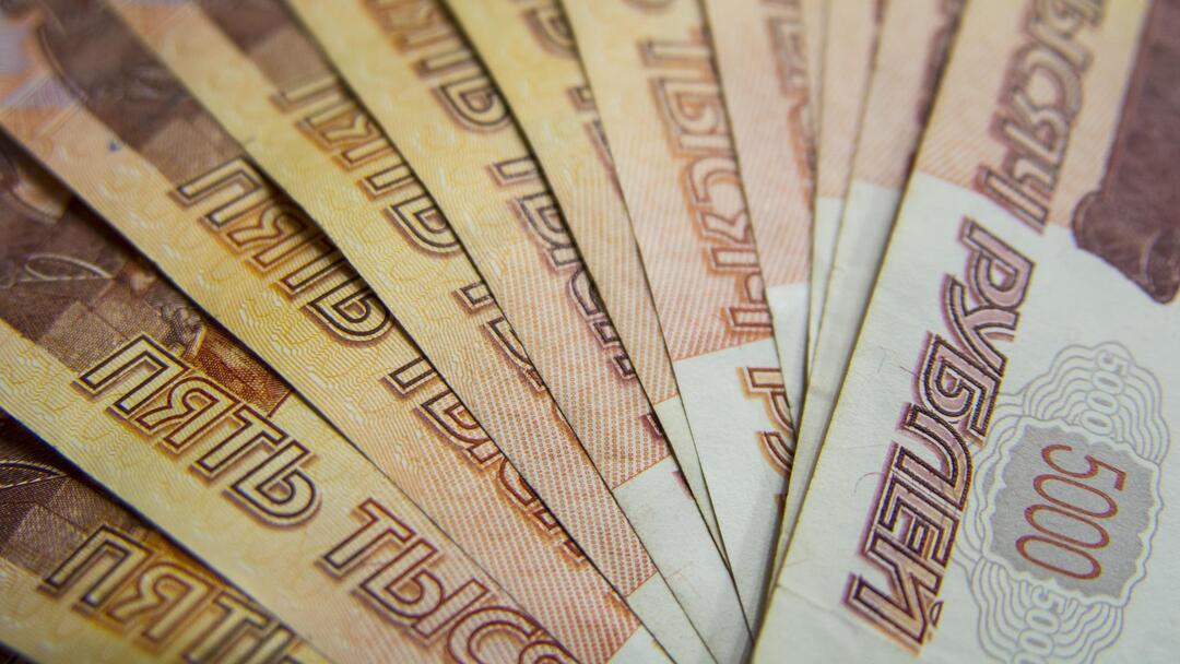 Кабмин выделит 1,7 трлн рублей на пособия и пенсии россиян