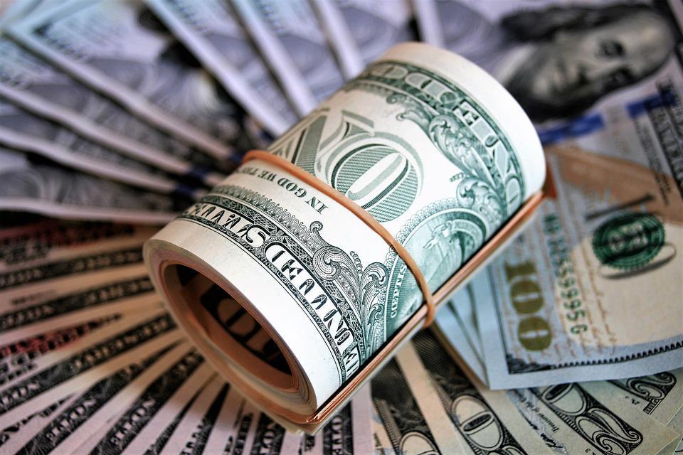 Россиянам рассказали о курсе доллара после снятия валютных ограничений