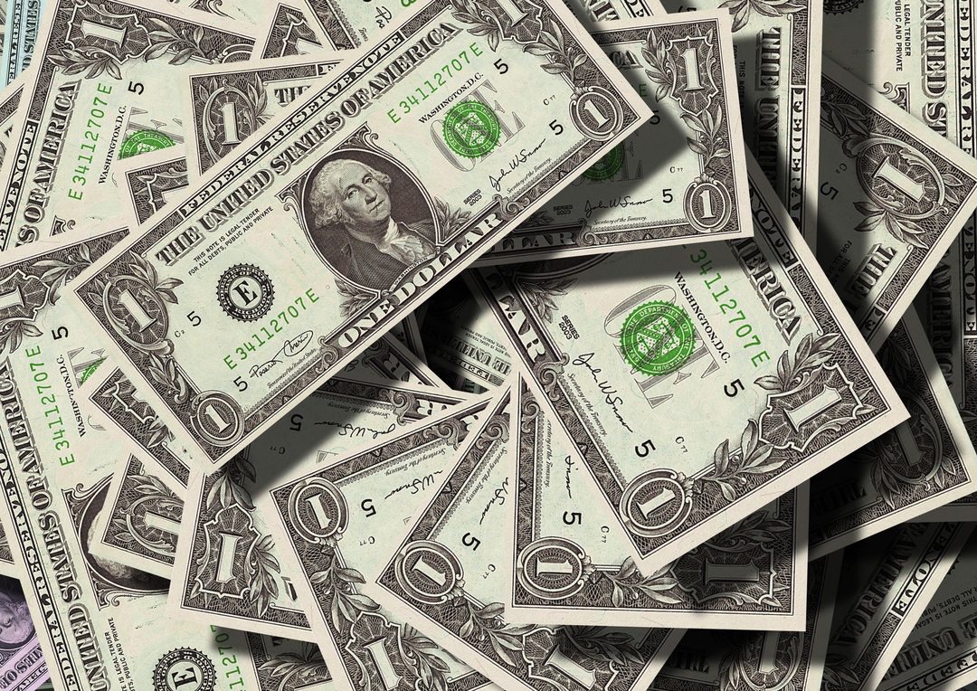 Маск, Безос и Гейтс потеряли $115 млрд
