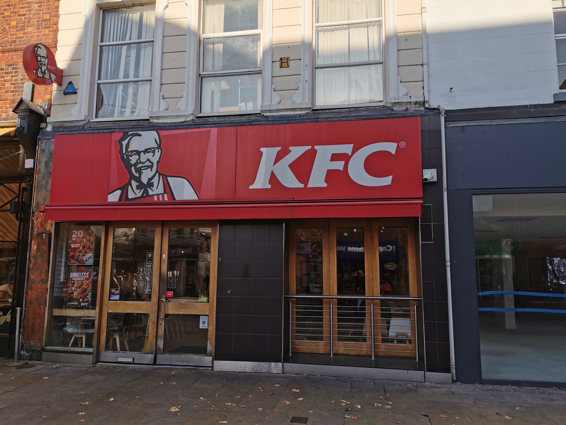 В Госдуме предложили перевести название KFC на русский язык