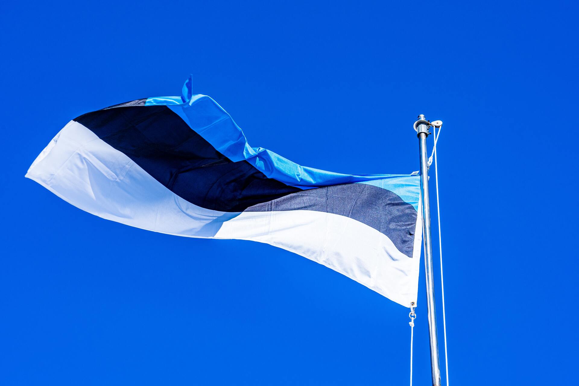 Эстония рискует остаться зимой без газа. Но с Россией вести дела не хочет