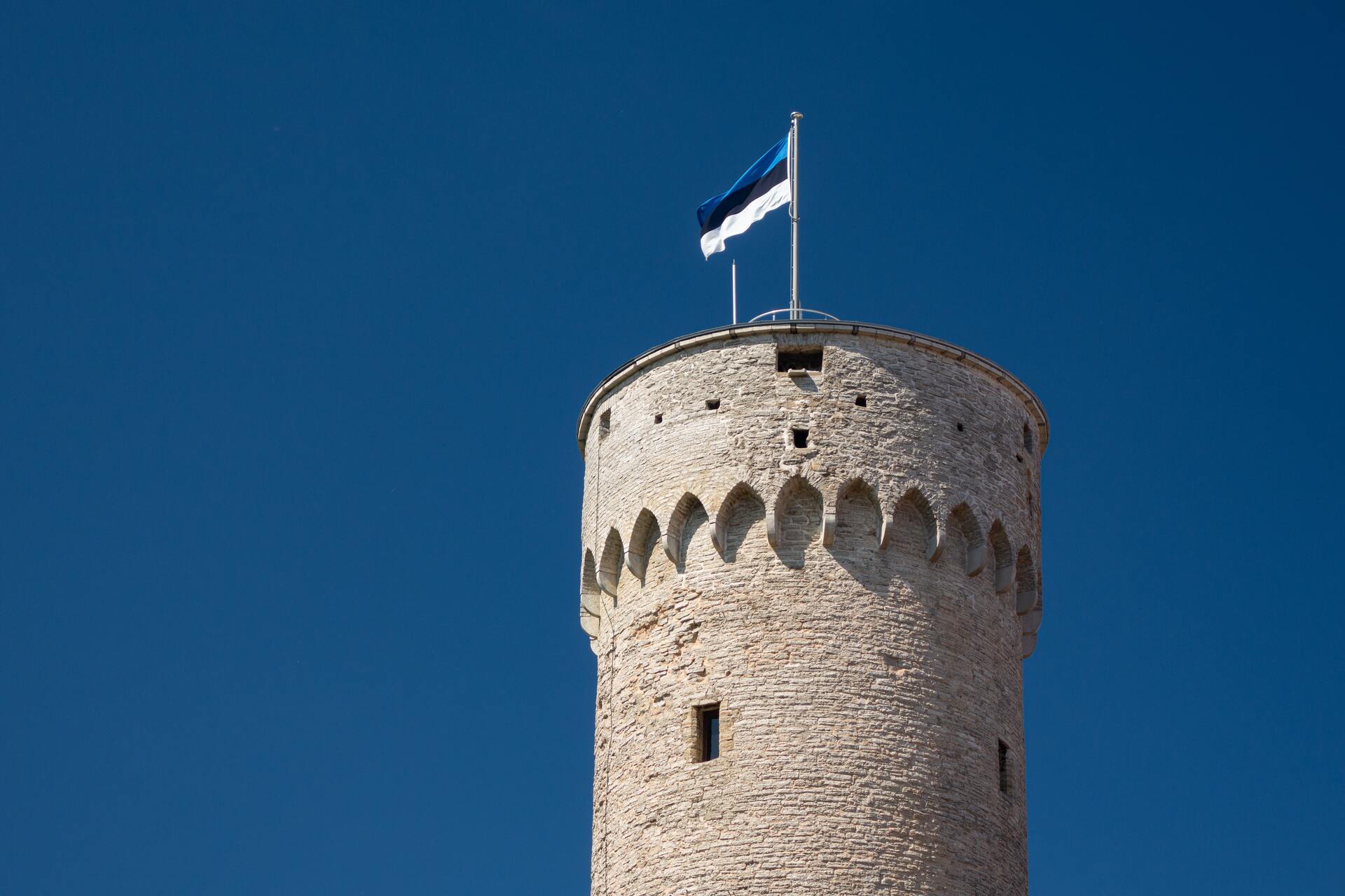 Премьер-министр Эстонии подала в отставку