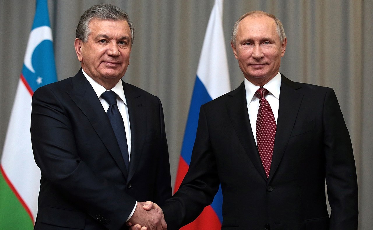 Президента Узбекистана наградили орденом за дружбу с Россией