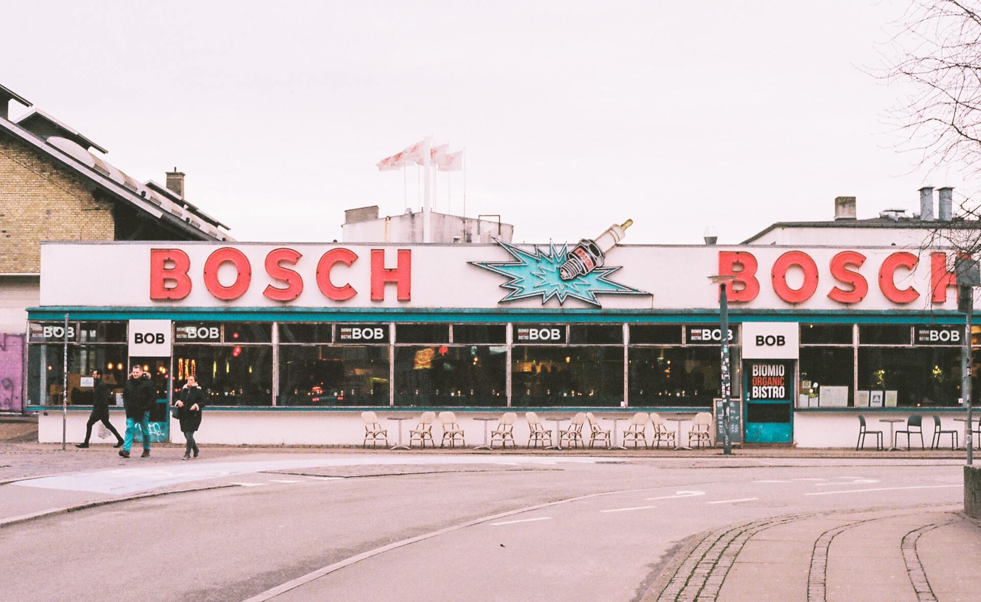 На Bosch подали в суд из-за отказа обслуживать россиян