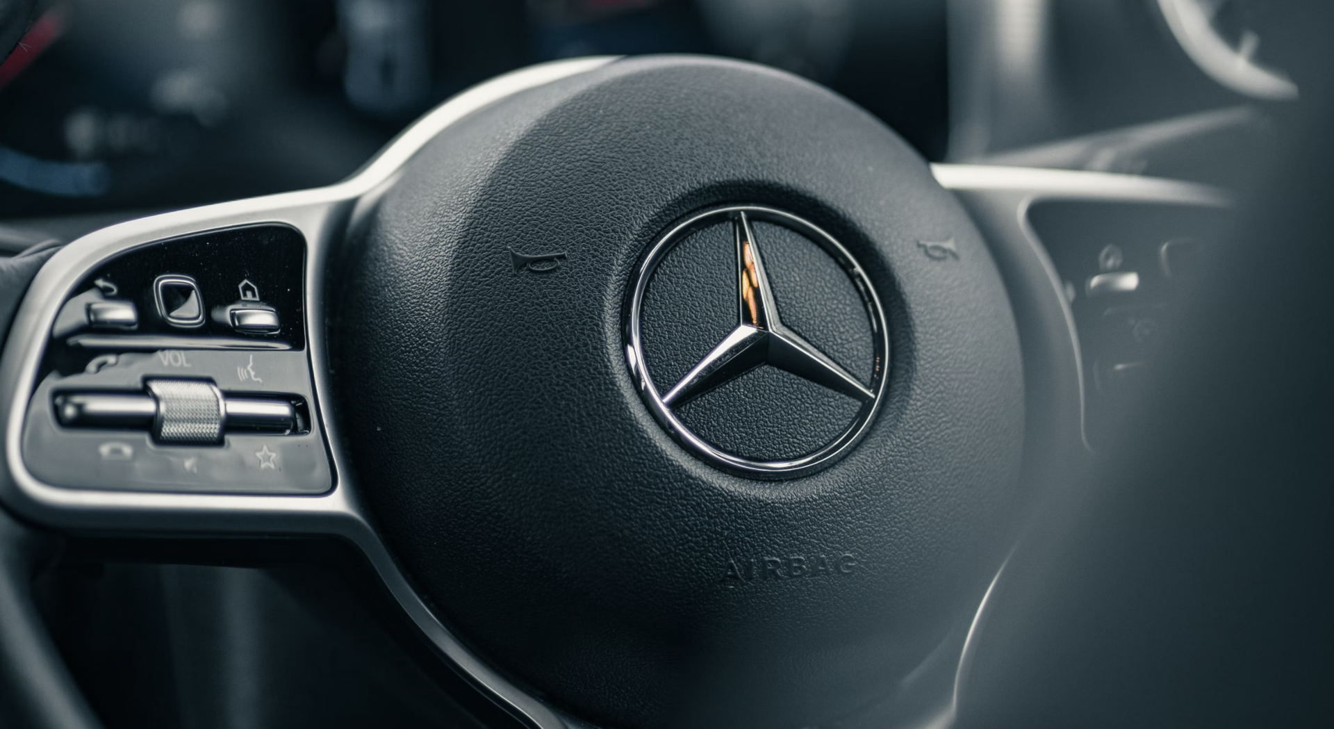 Mercedes-Benz раскрыл потери из-за приостановки поставок в Россию