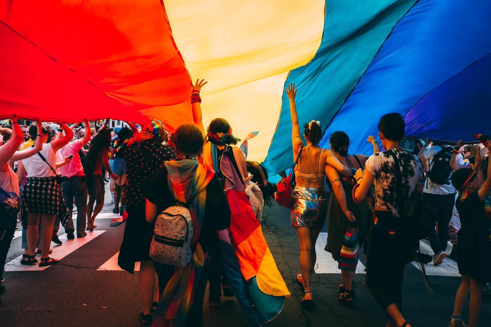 Россиян захотели штрафовать за любую пропаганду ЛГБТ