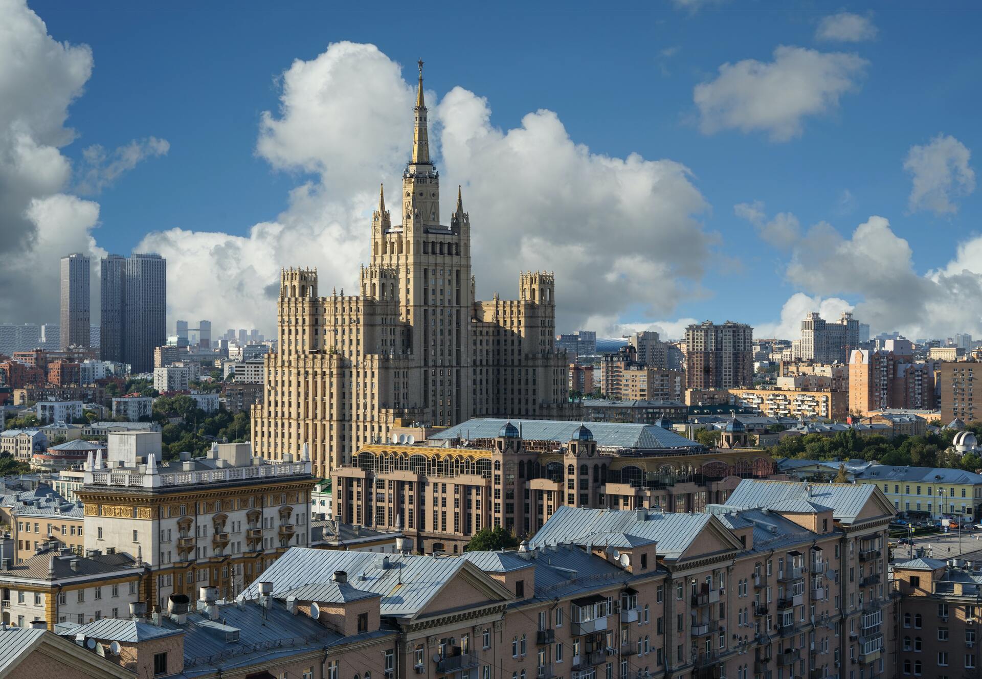 Москвичам рассказали, какую скидку можно выбить у продавцов жилья