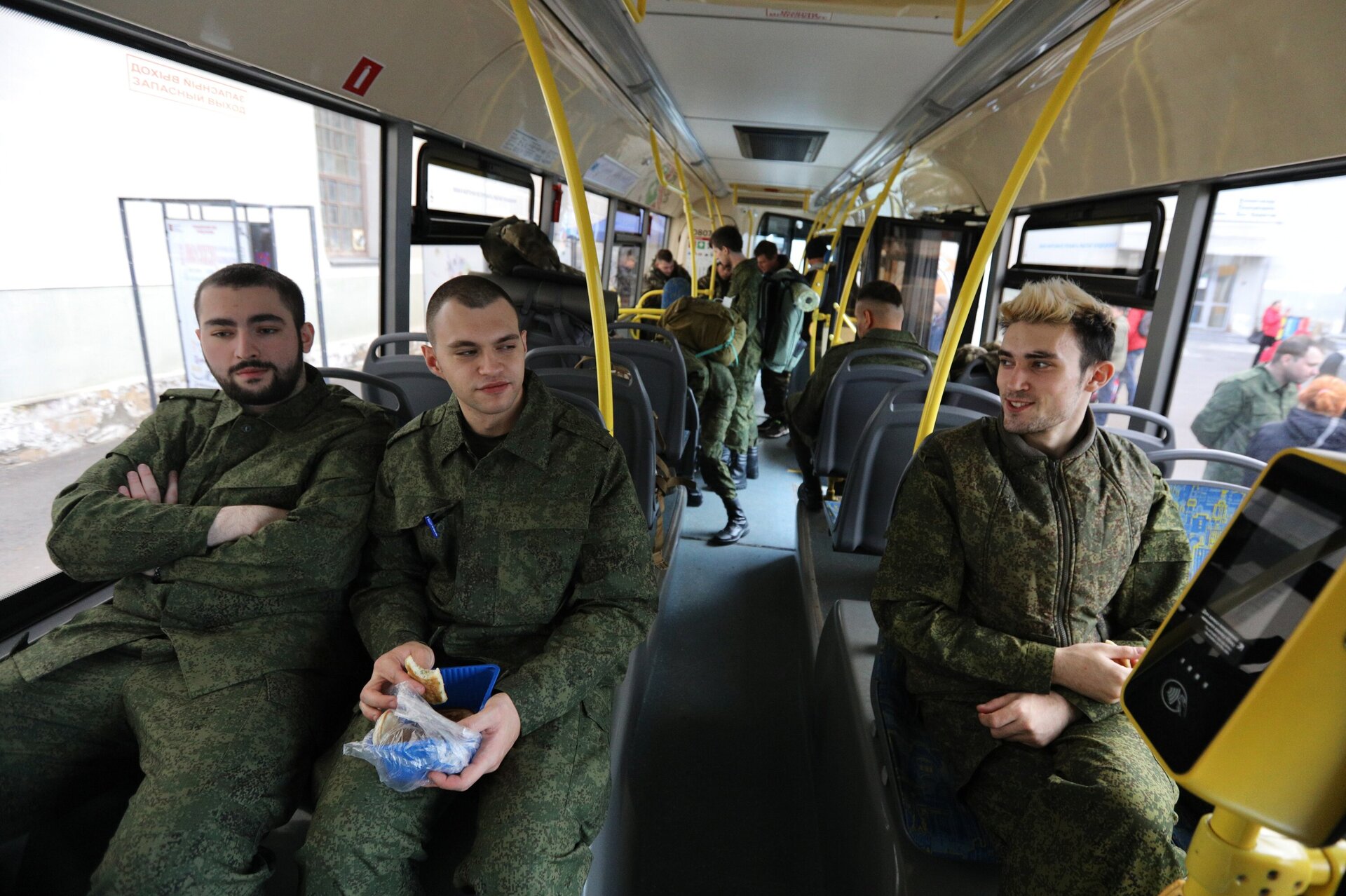 Около 10 тыс. мобилизованных россиян вернулись домой