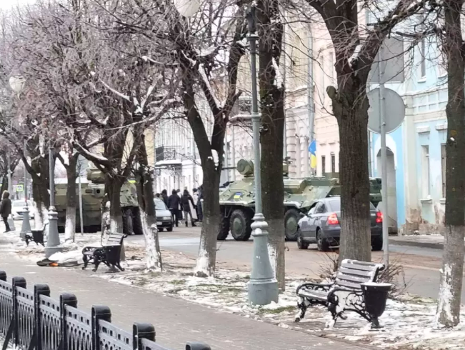 В российском городе отменили съёмку фильма, ради которого пригнали бронетехнику с флагами Украины