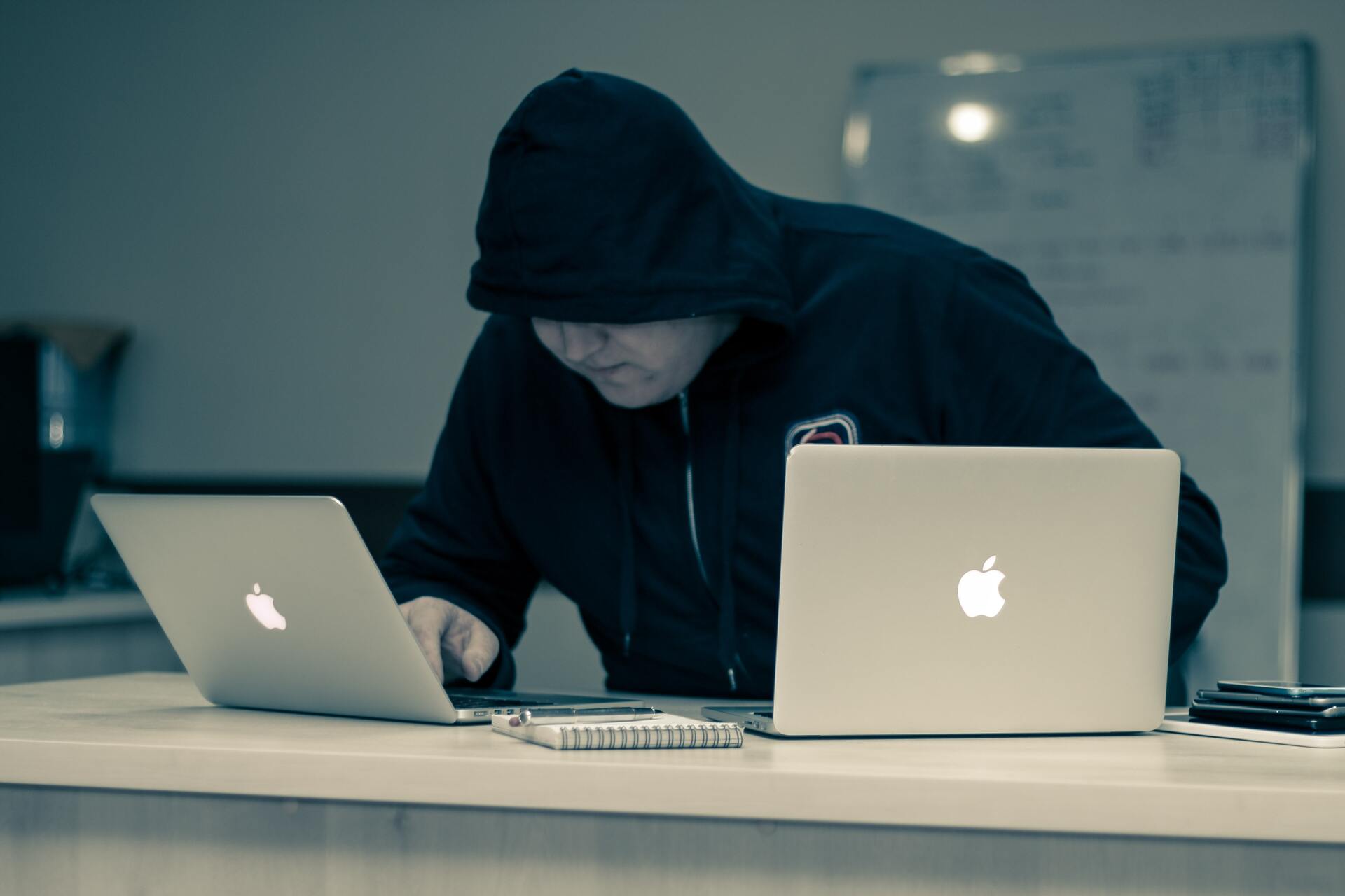 Телефонные мошенники вышли на новый уровень. Их жертвой стал главный эксперт Центробанка
