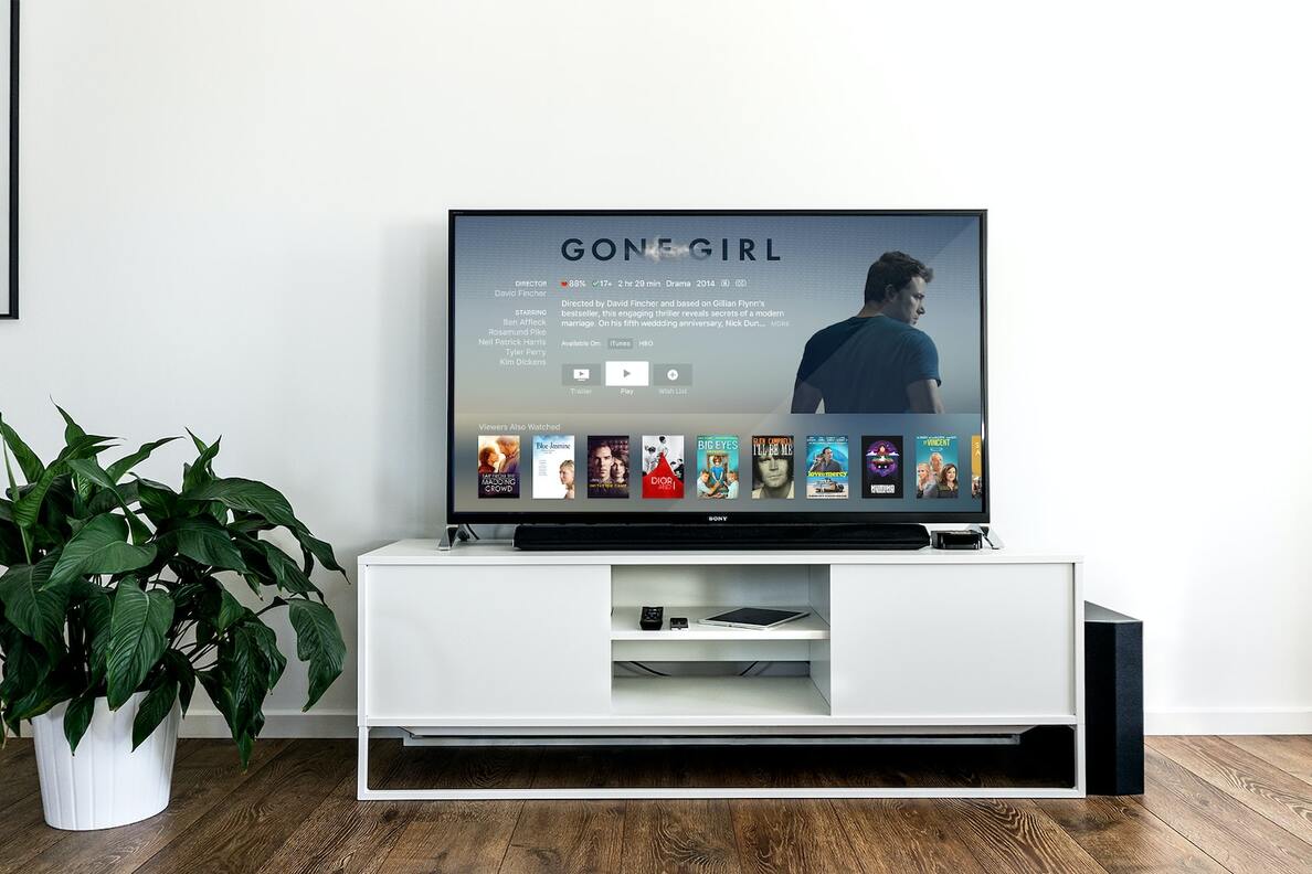 Smart TV может следить за вами. Рассказываем, как защитить себя от слишком  умного телевизора — Секрет фирмы