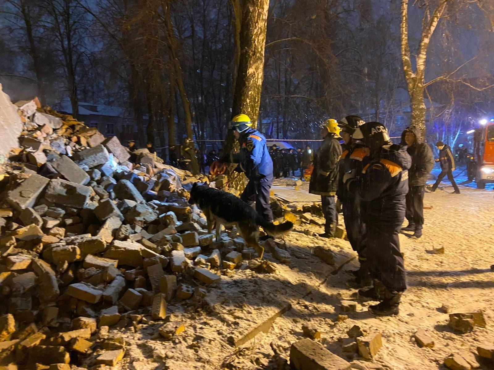 В двухэтажном доме в Рязани произошёл взрыв. Виноват либо газ, либо  самогонный аппарат — Секрет фирмы