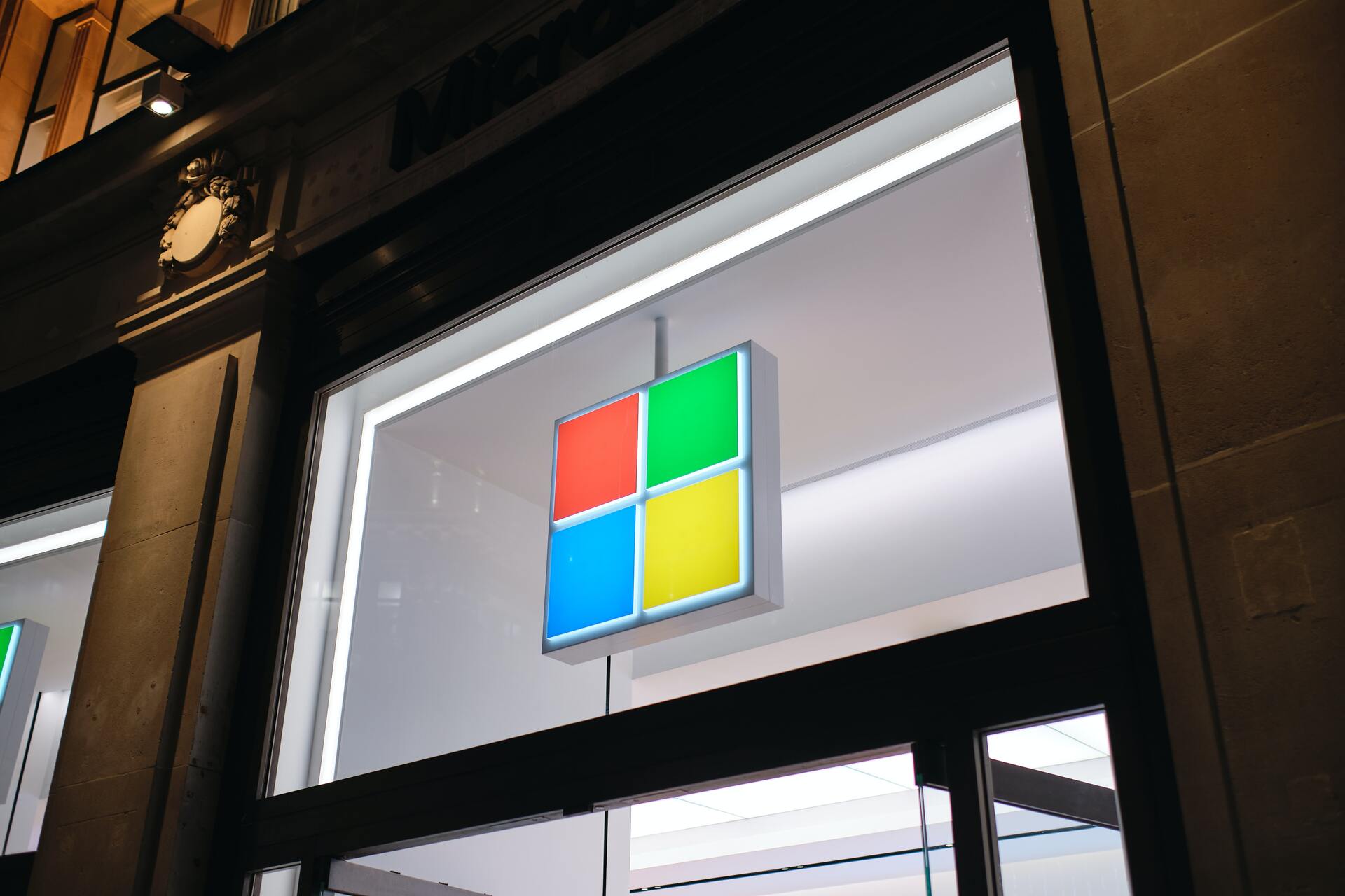 Microsoft перестанет поддерживать Windows 8.1