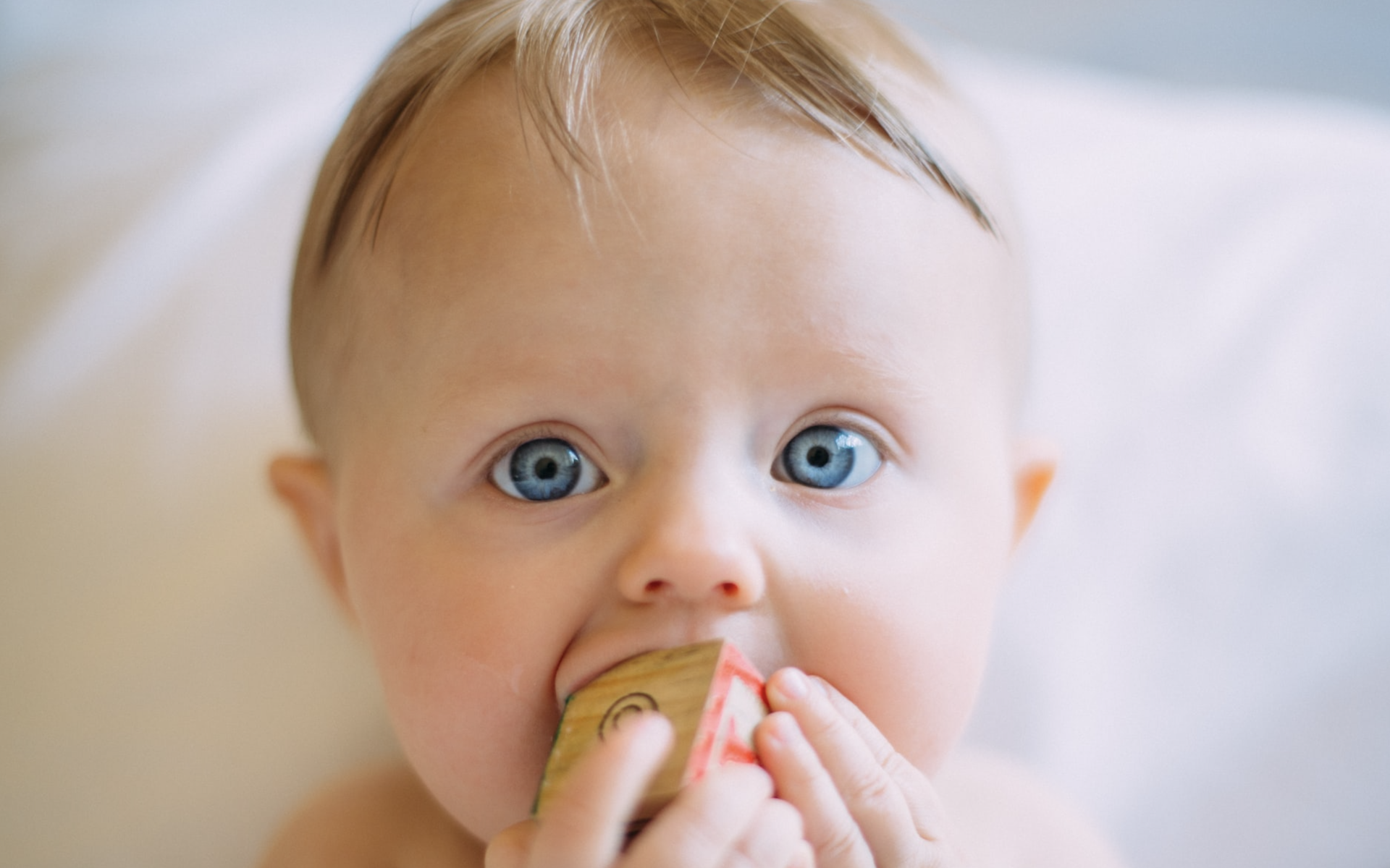 Стоматолог рассказала, как защитить младенцев от раннего кариеса