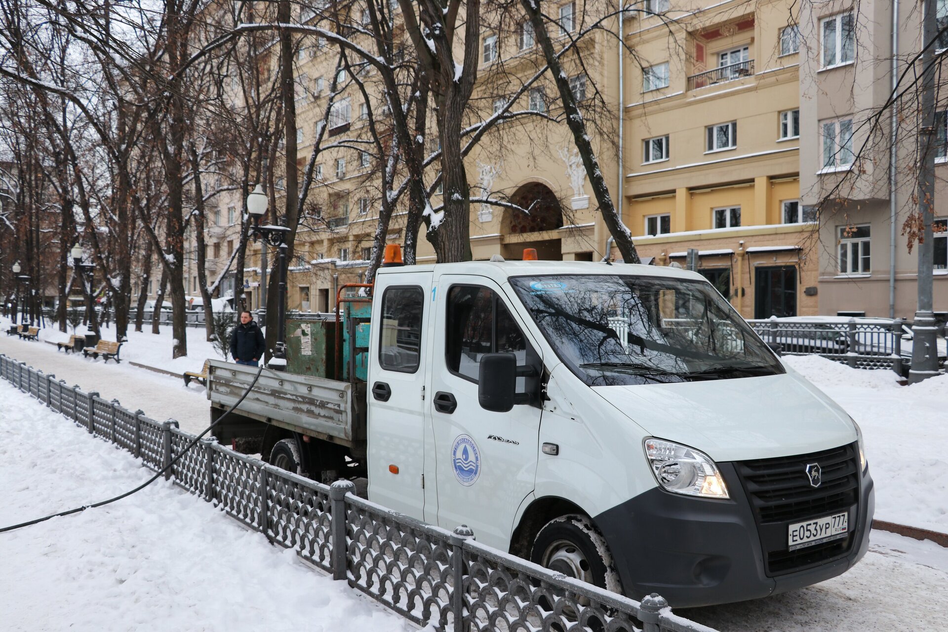 Пенсионера ошибочно признали умершим, а его квартиру на Патриках уже  продаёт какой-то мужик — Секрет фирмы