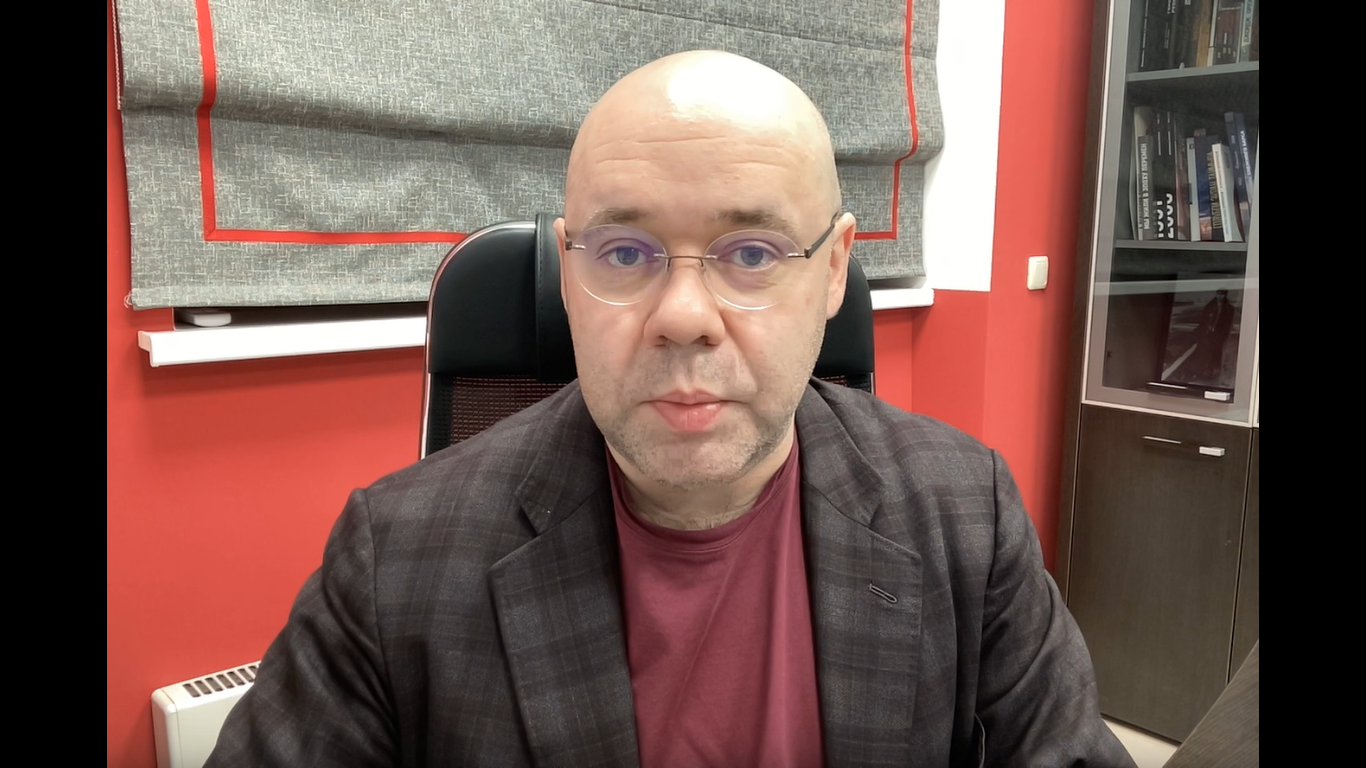 Депутат из Красноярска объяснил, каких журналистов назвал говноедами