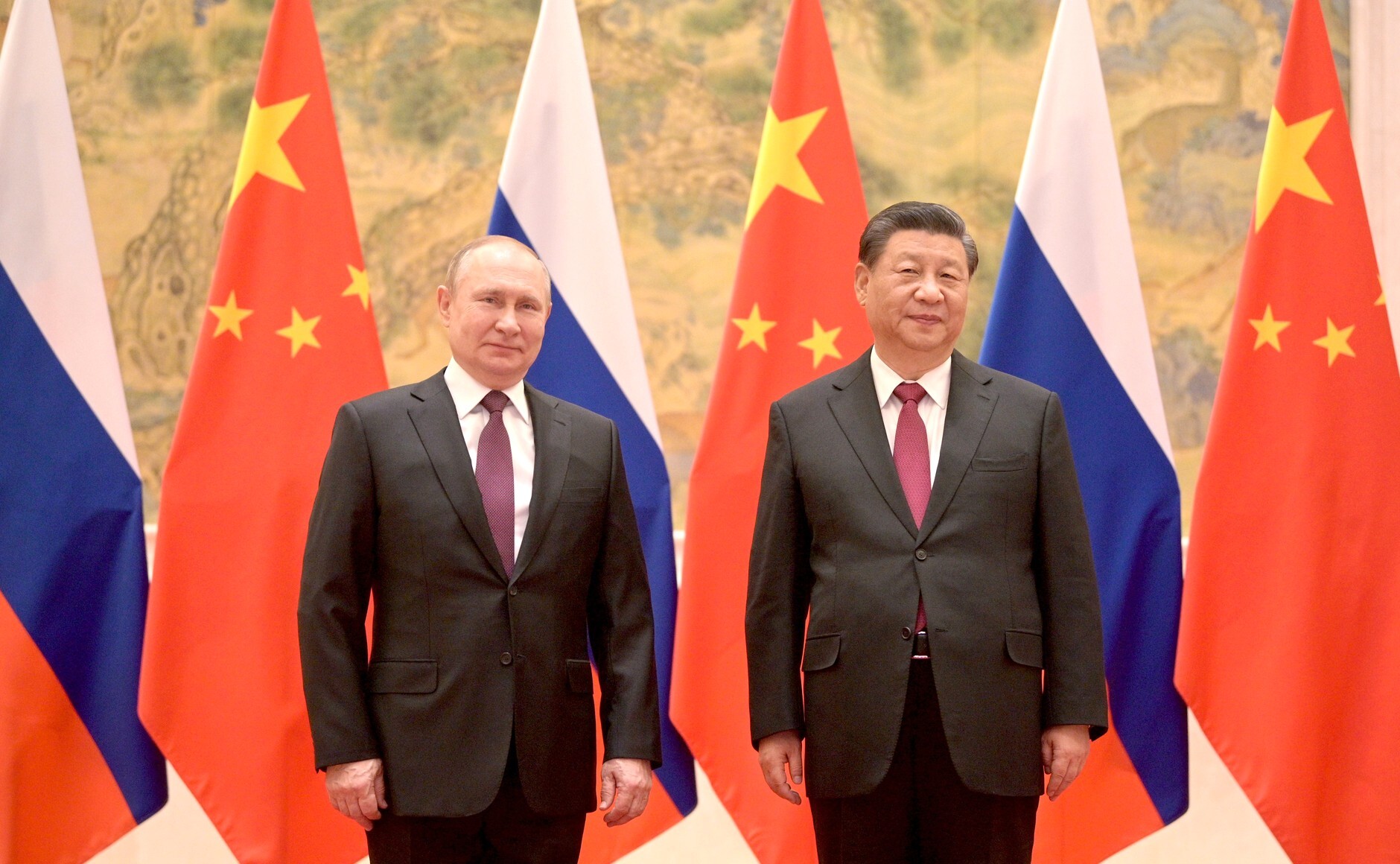 Краеугольный камень стабильности. Путин опубликовал статью об отношениях с Китаем накануне визита Си Цзиньпина