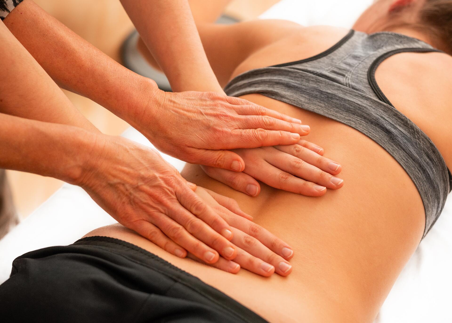 Остеопат назвал 6 опасных болезней, которые могут провоцировать боль в спине