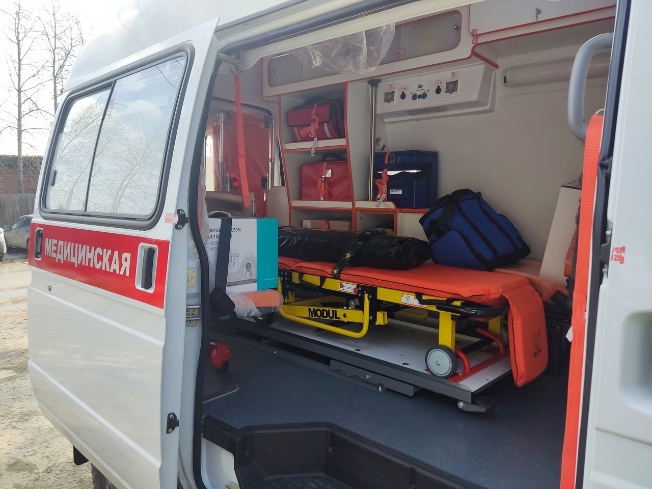 Семиклассница из Жигулёвска попала в больницу после падения из окна школы