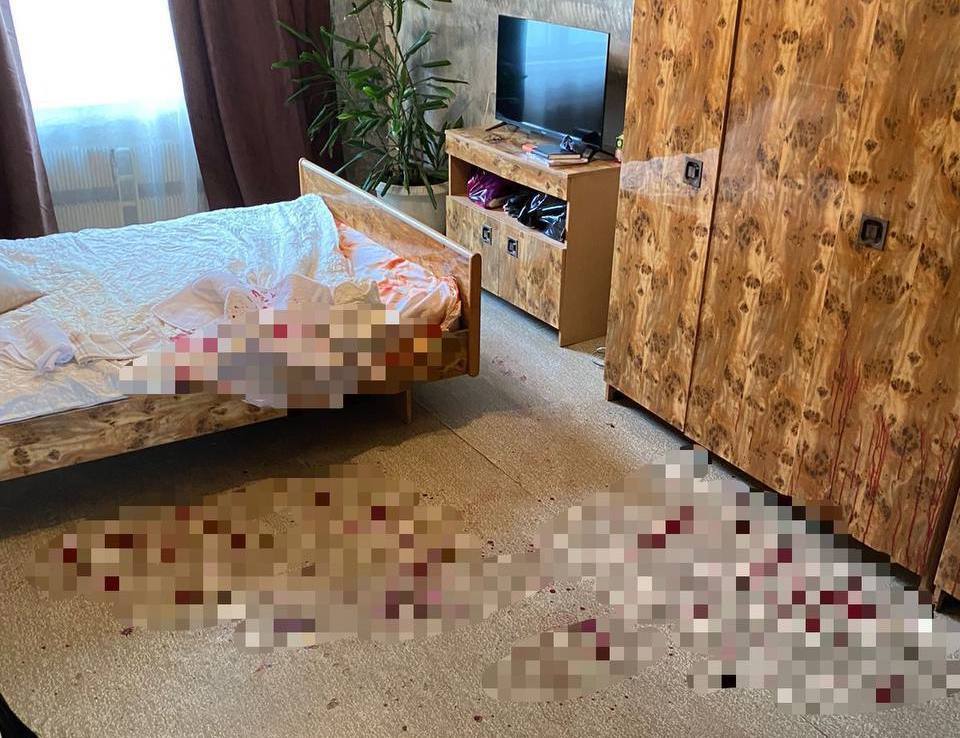 Тело мужчины с ножевыми ранениями нашли в квартире дома на северо-востоке Москвы